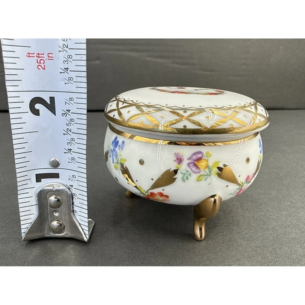 Past Times finest porcelain Floral Paint Trinket box Pull Box Vanity Knick Knack